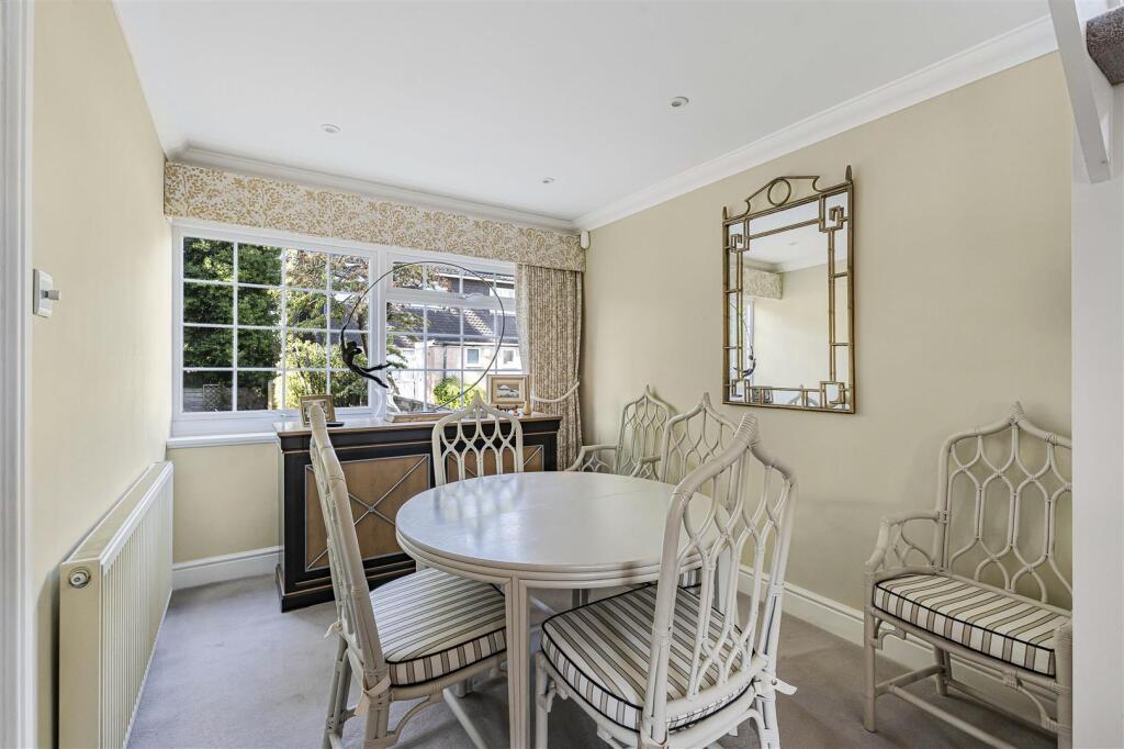 House in Maidenhead, Fishery - View 5