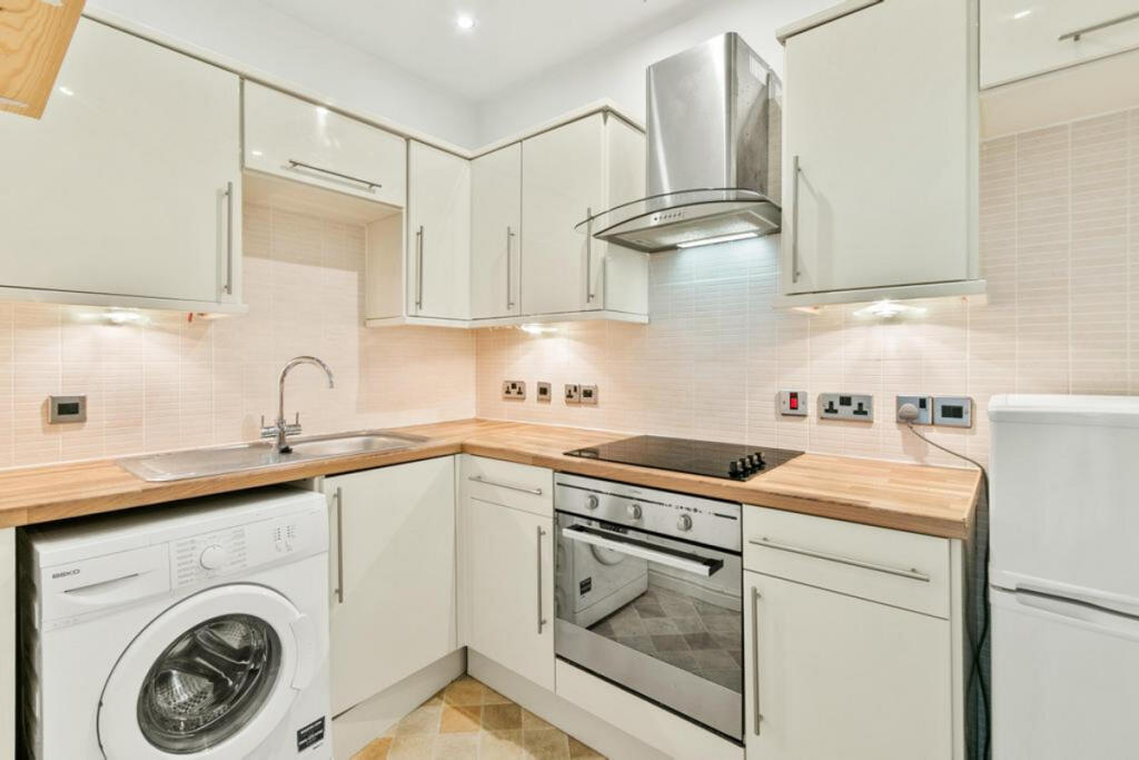 Apartment in Glasgow - More