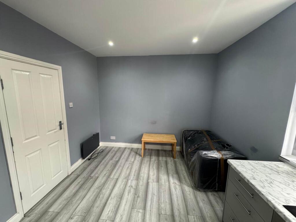 Main image of property: Oxford Road, Reading