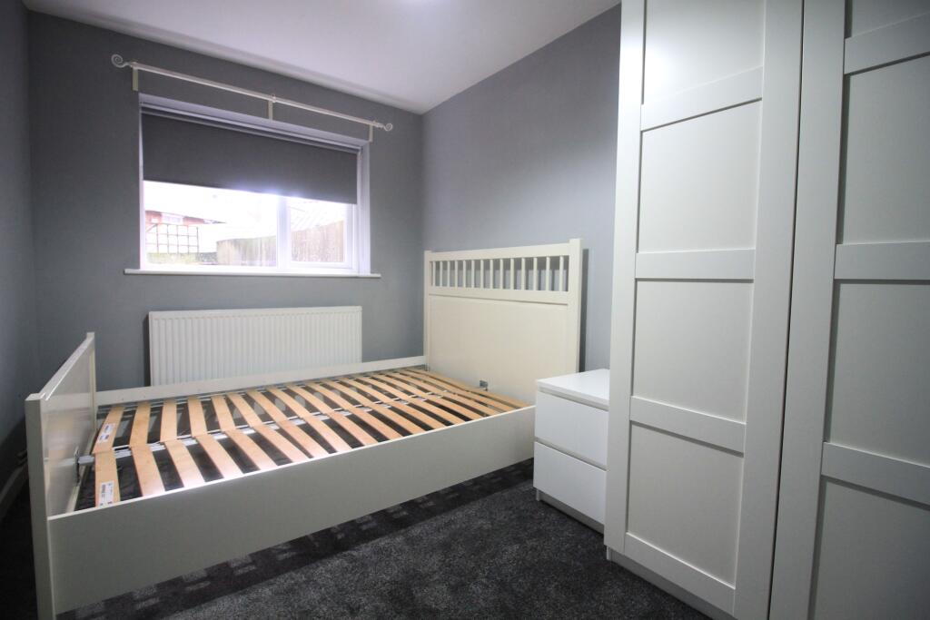 House in Coventry, Ball Hill District Centre, Ball Hill - View 4