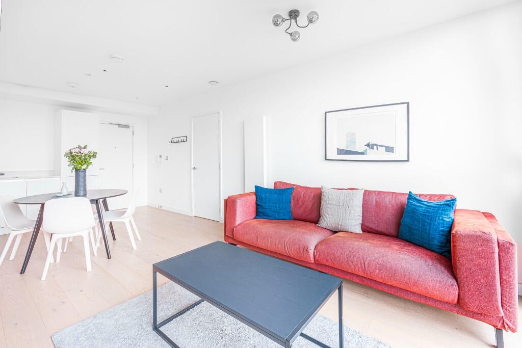 Main image of property: Highgate Hill, London, N19