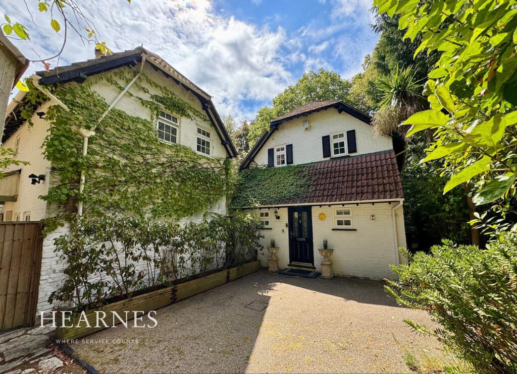 Main image of property: Benellen Road, Talbot Woods, Bournemouth, BH4