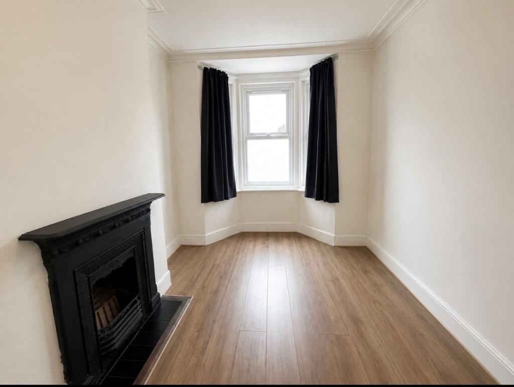 2 bedroom house for rent