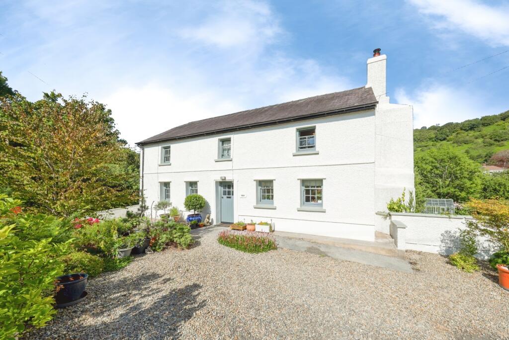 Main image of property: Llanfynydd, Carmarthen, Carmarthenshire, SA32