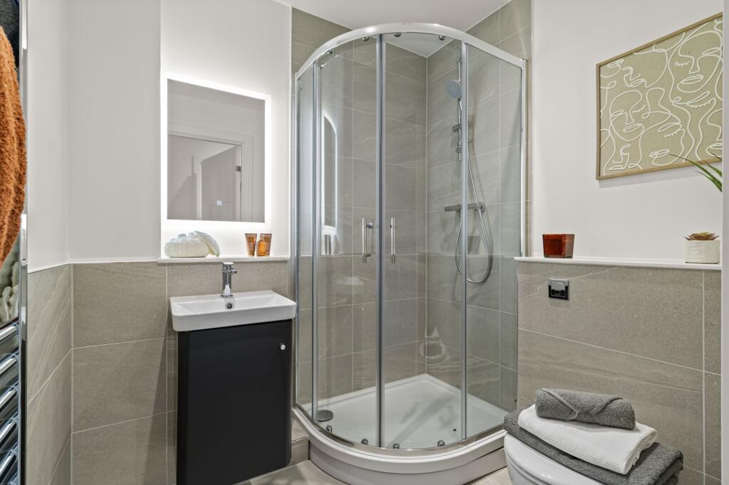 Apartment in Reigate and Banstead, Earlswood - View 4