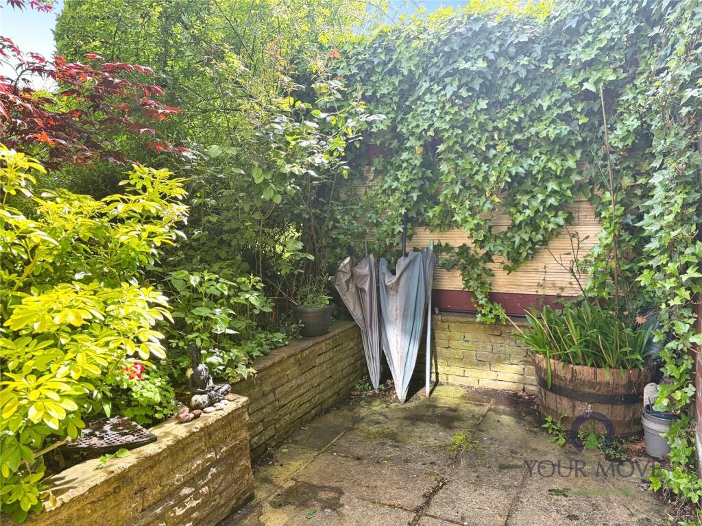 Apartment in Blackburn, Whinny Heights - More