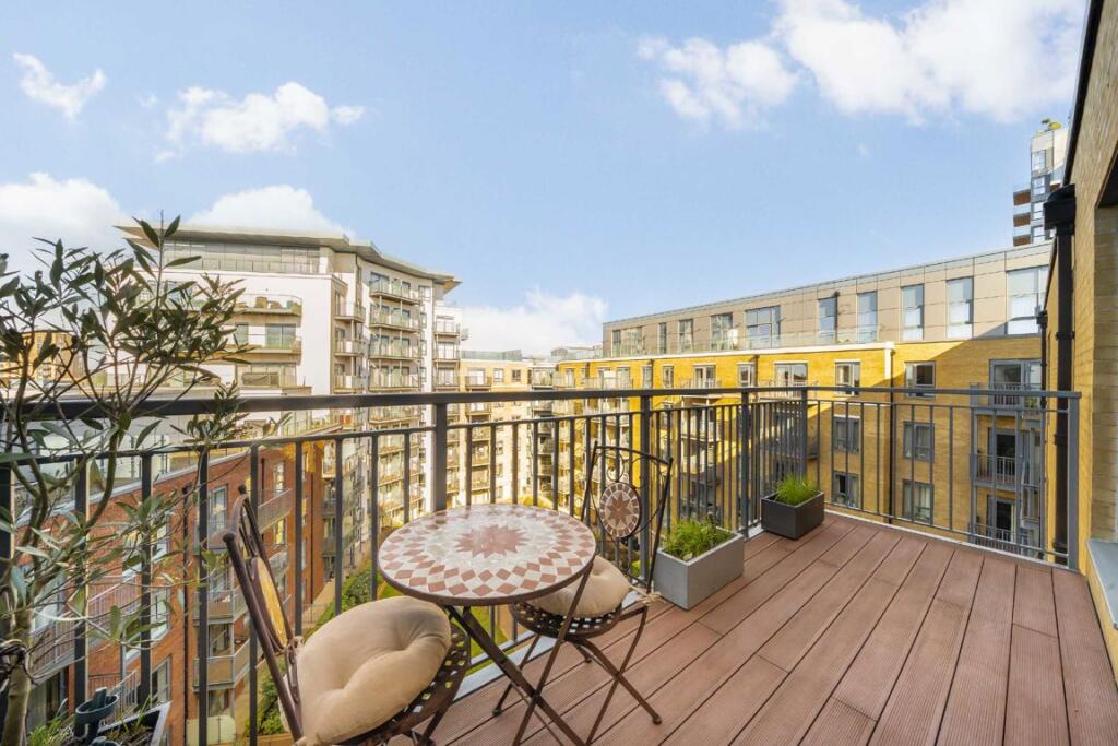 Apartment in London, Beaufort Park, Colindale - View 5