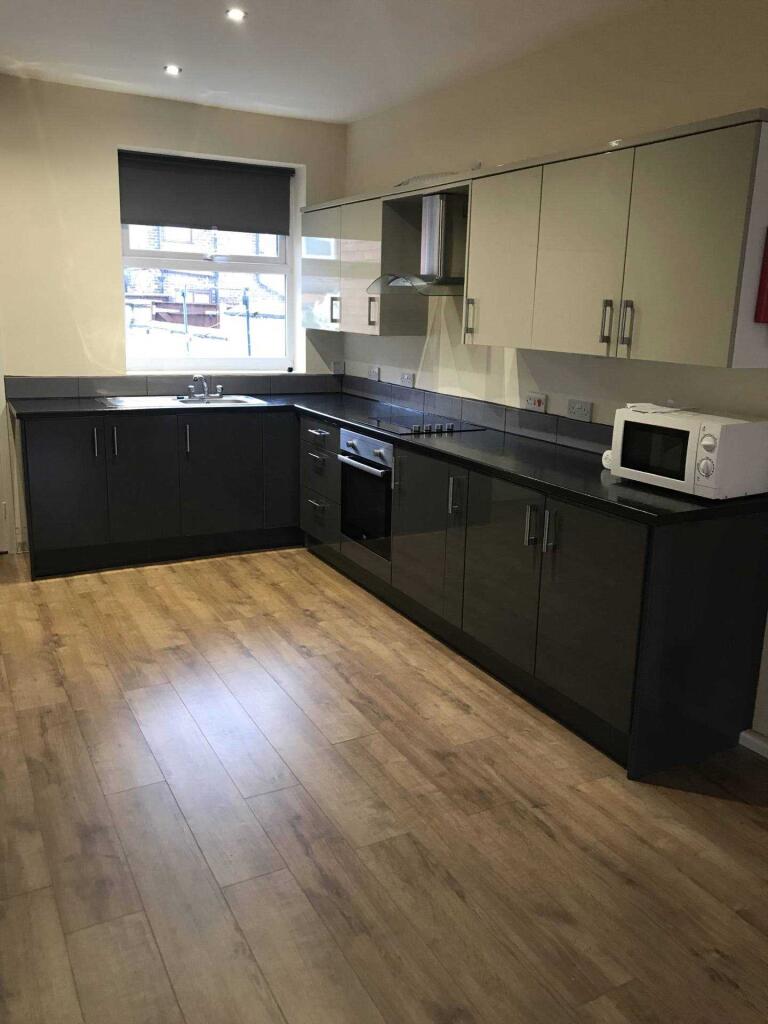 Main image of property: 61 Algernon Street