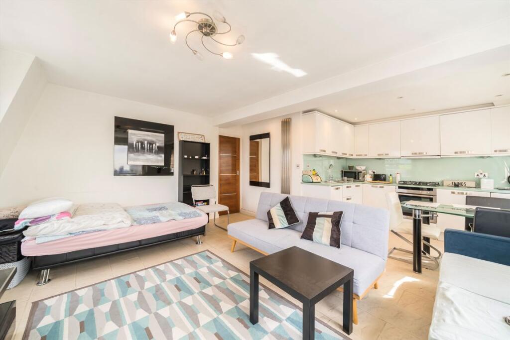 Apartment in London - View 3