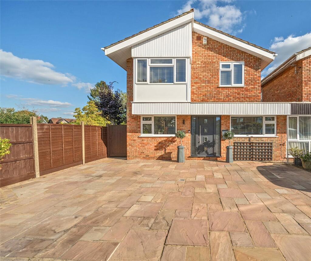 4-bed detached on Foxearth Close, Biggin Hill, Westerham, £650,000