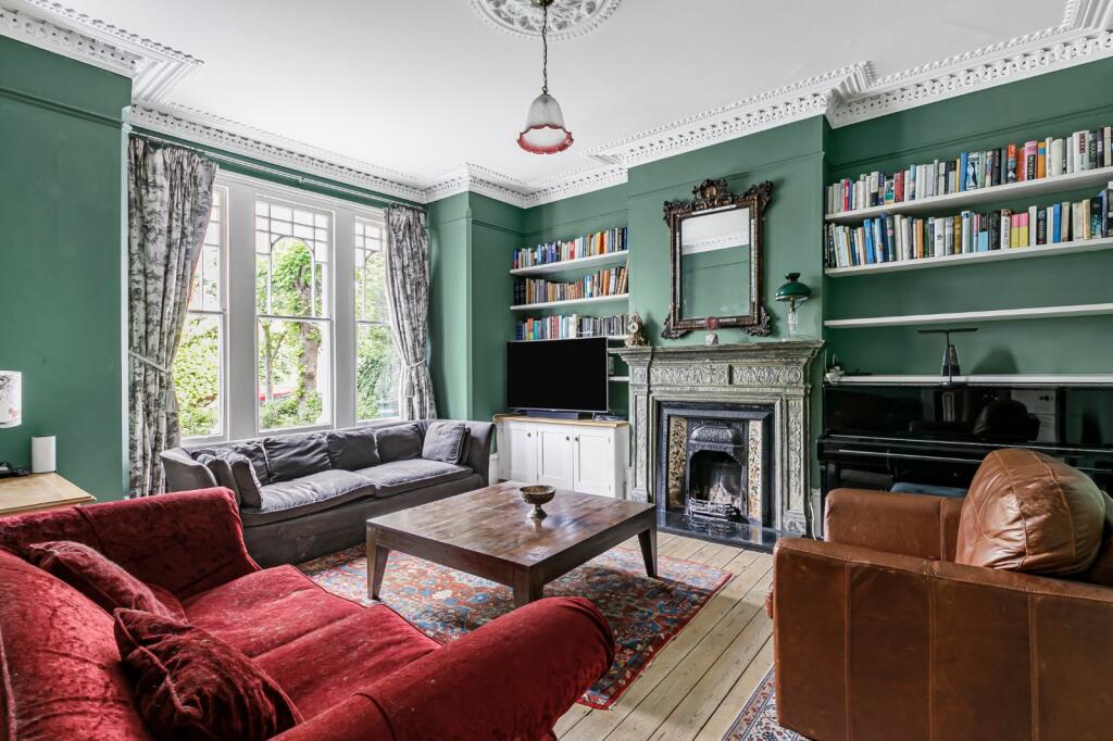 House in London - View 2