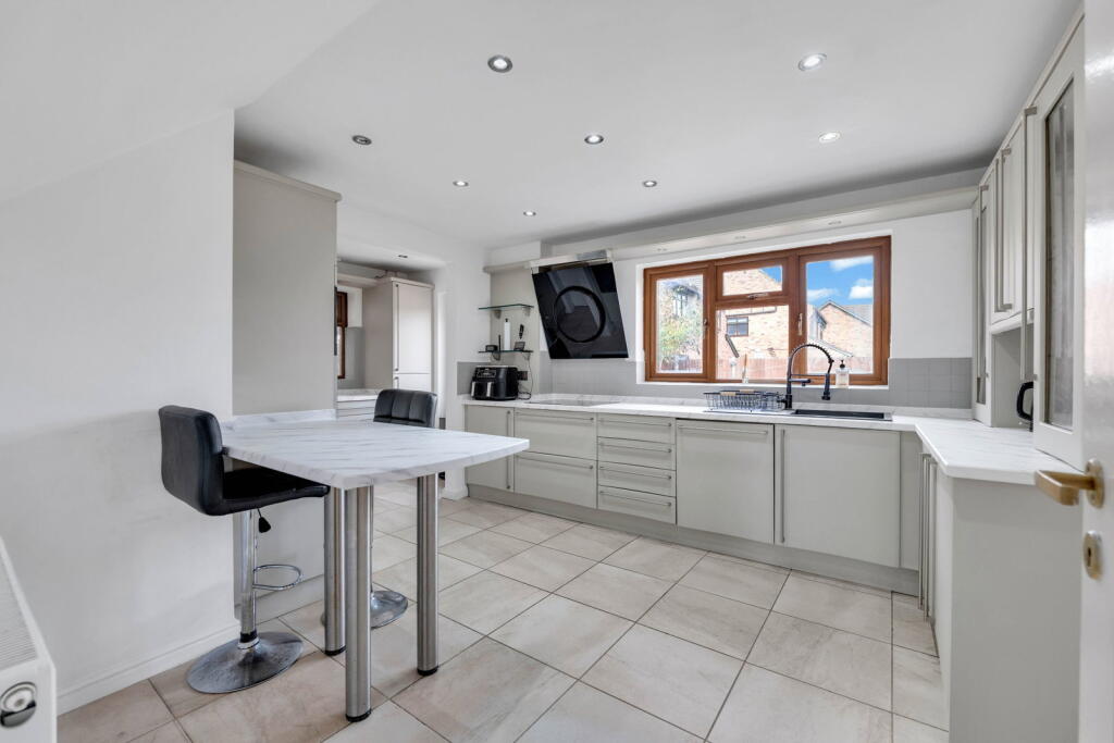 House in Leicester - View 2