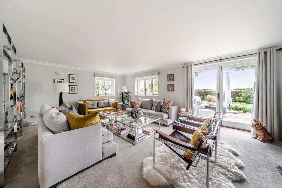 House in Guildford - View 5
