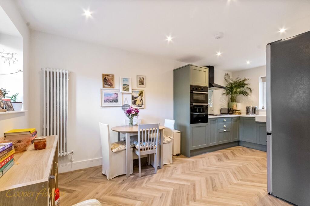 Rowan Way, Angmering, BN16 photo 5