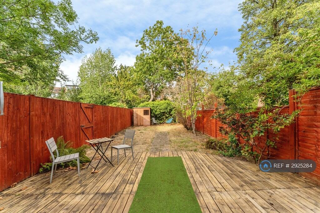 Apartment in London, Fortis Green, Muswell Hill - View 3