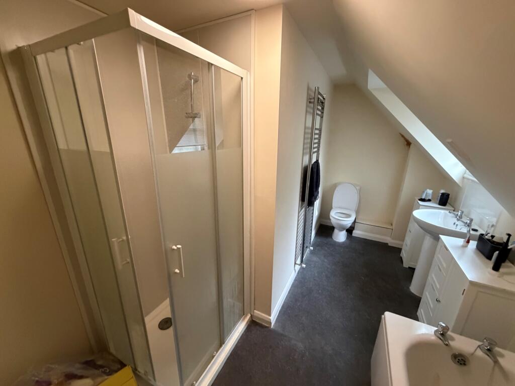 Additional image 9 of Newton Court, 10 Earls Way, Halesowen, West Midlands, B63