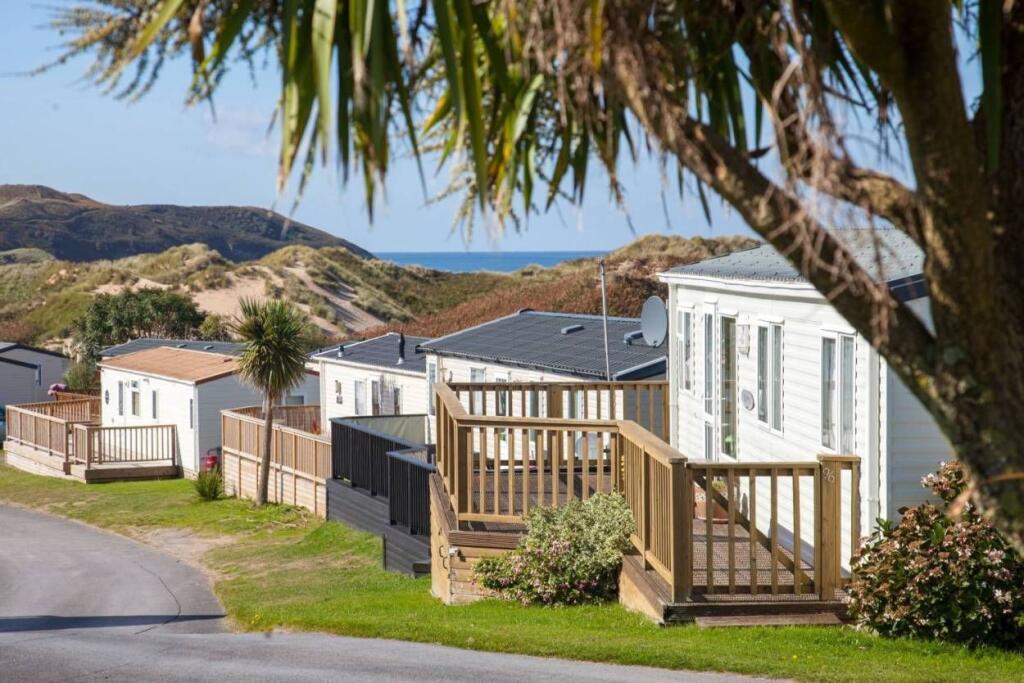 Llanmadoc, Gower, SA3 1DE - More