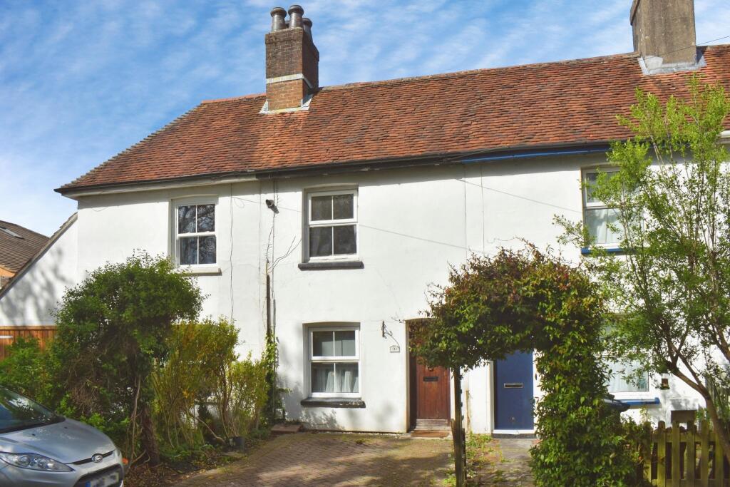 Main image of property: Dibles Road, Warsash SO31