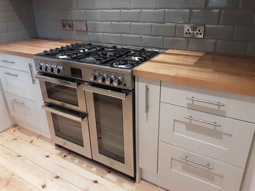 House in South Kesteven, Stamford - View 3