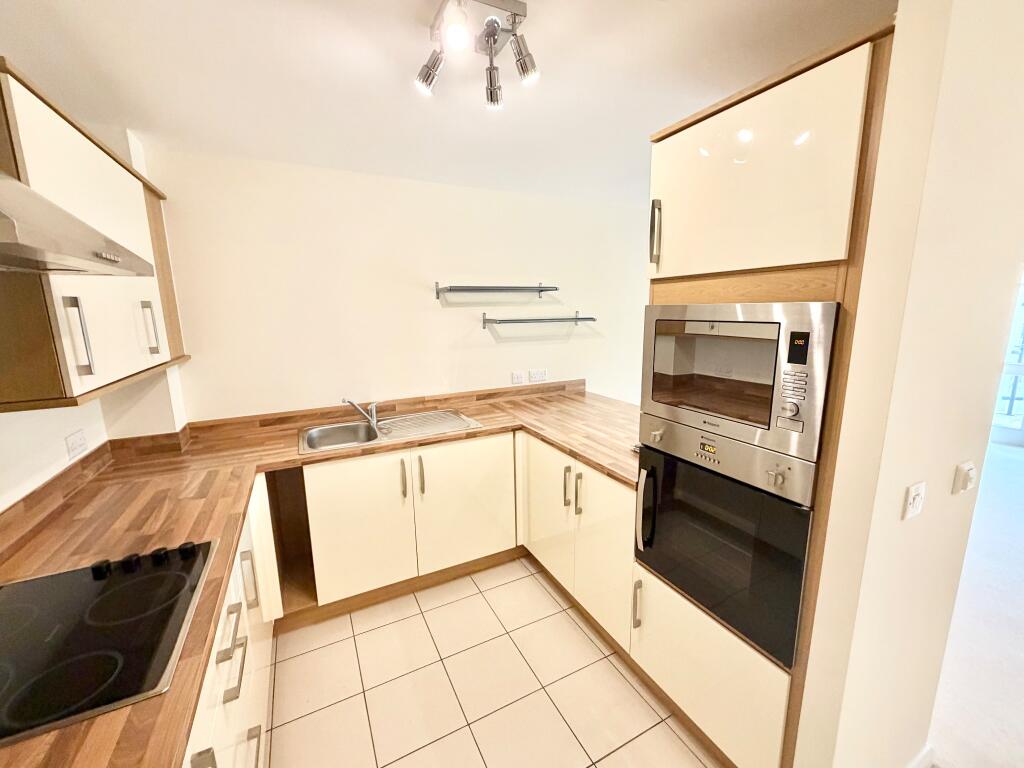 Leedham Court, Victoria Road, Hebden Bridge, HX7 8DZ photo 4