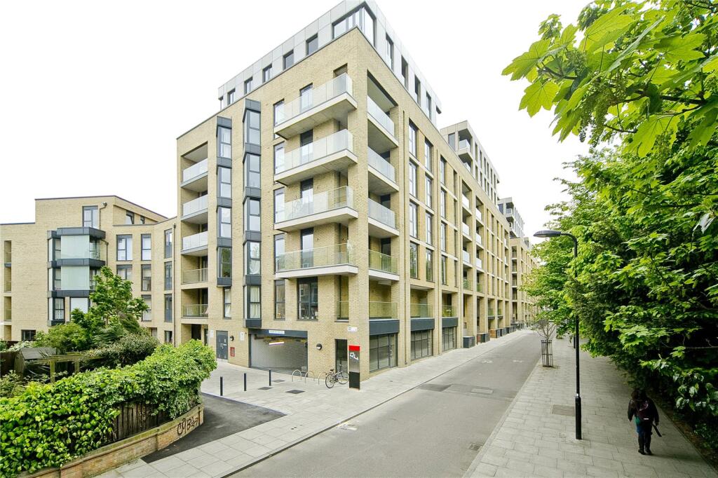 3 bedroom maisonette for rent