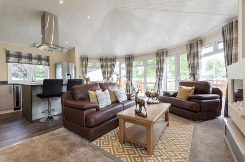 2-bed caravan on Two Bed Stately Albion Harvard (40x20), Paradise Lakeside Lodges, Storwood, York, North Yorkshire, YO42 4TD, £179,995