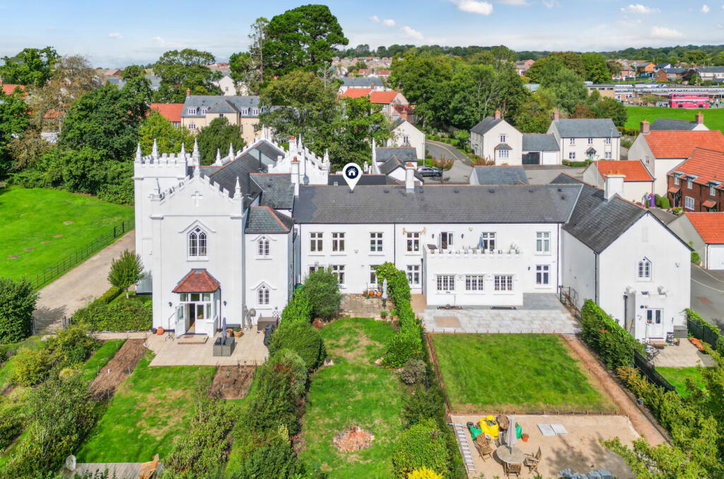 Main image of property: Hillcrest Gardens, Exmouth, Devon