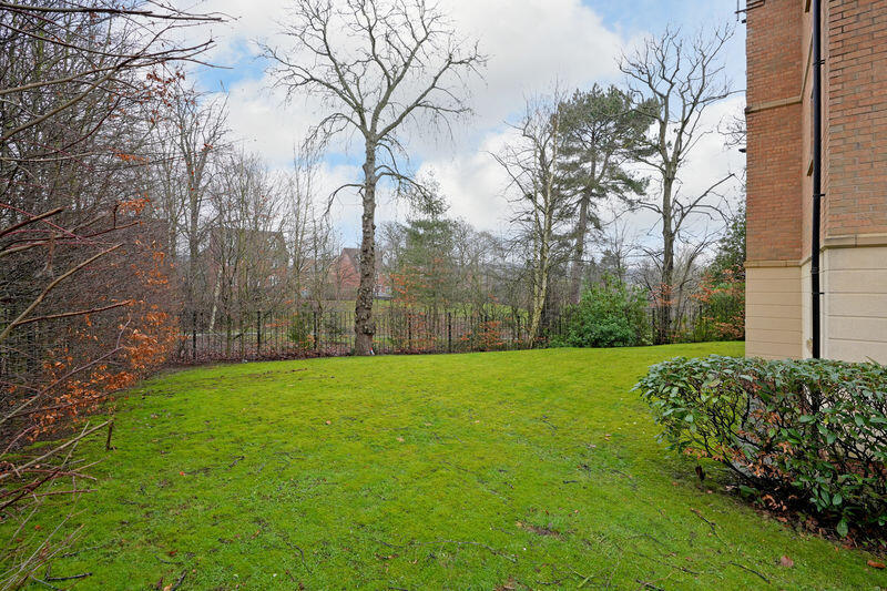 Apartment in Sheffield, Bradfield - View 2