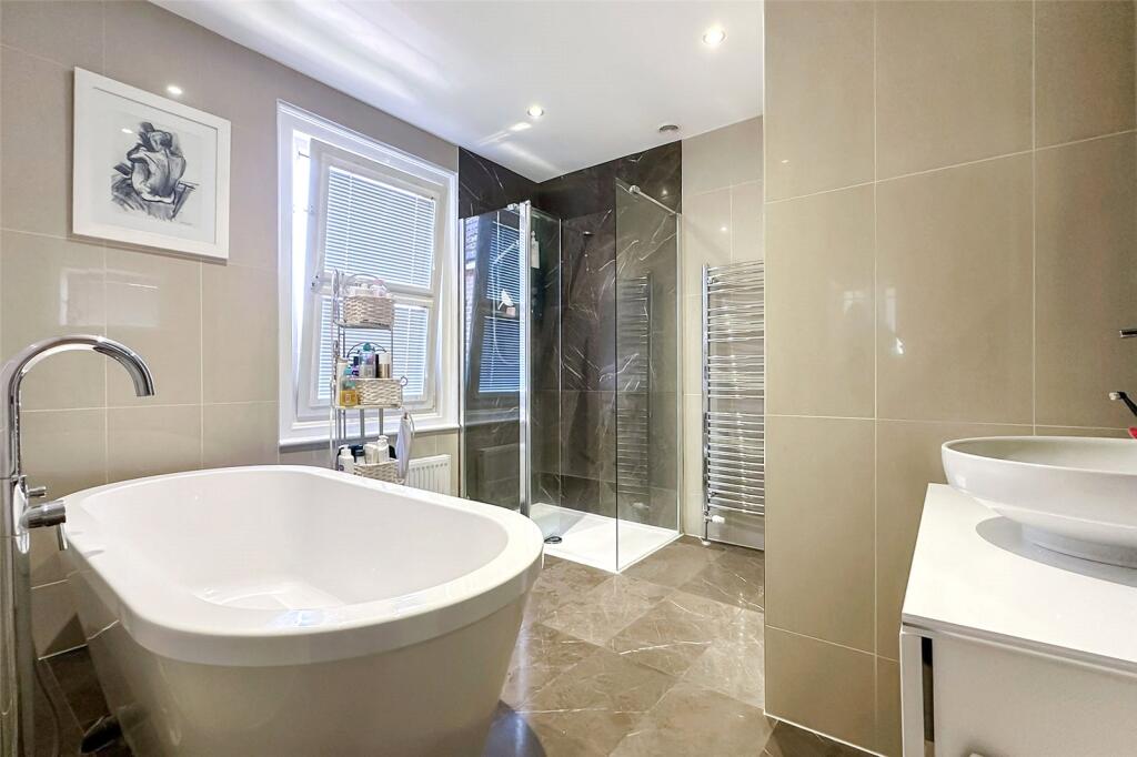 Broadmark Lane, Rustington, Littlehampton, West Sussex photo 5