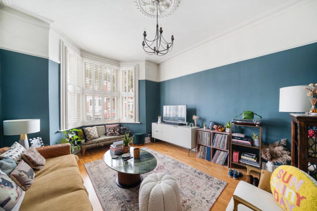 Main image of property: Wilton Avenue, Chiswick, London, W4