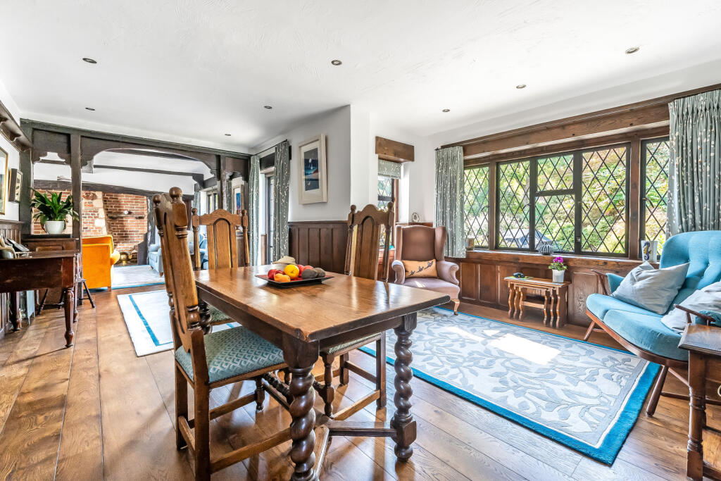 House in Croydon - View 5