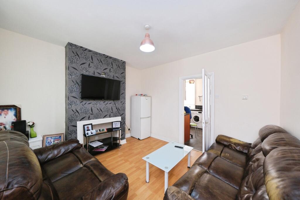 House in Nottingham - View 5