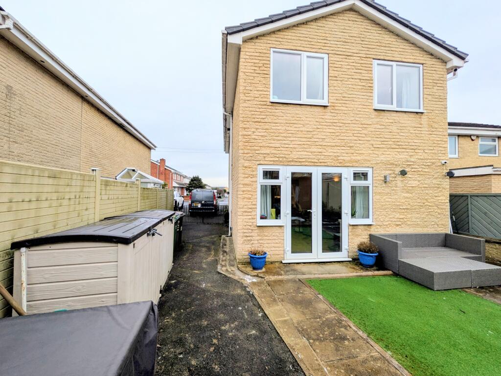 Additional image 31 of Hodgson Lane, Bradford, BD11