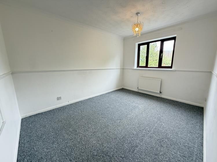 House in East Suffolk, Felixstowe - More