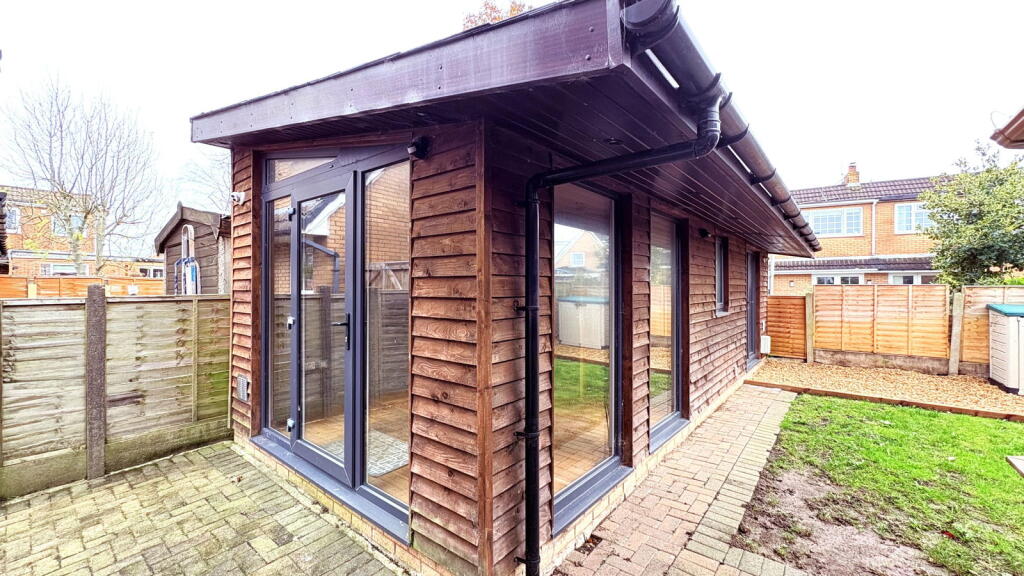 Thornfield, Much Hoole, PR4 4HE photo 3