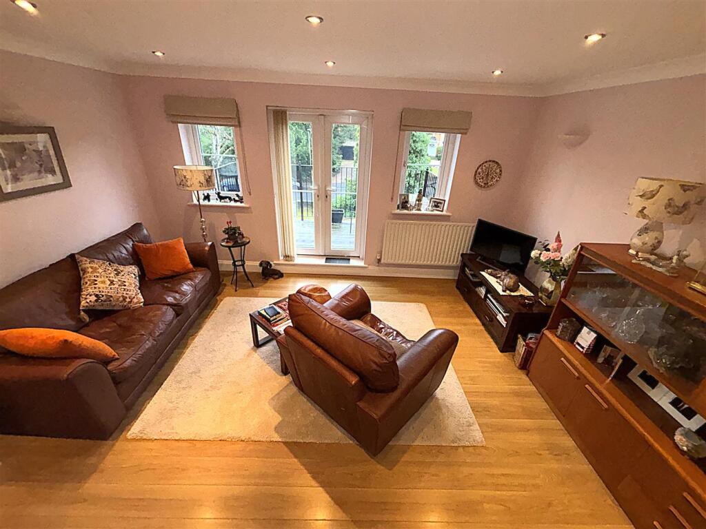 Suffolk House, 2 South Hill Road, Bromley photo 2