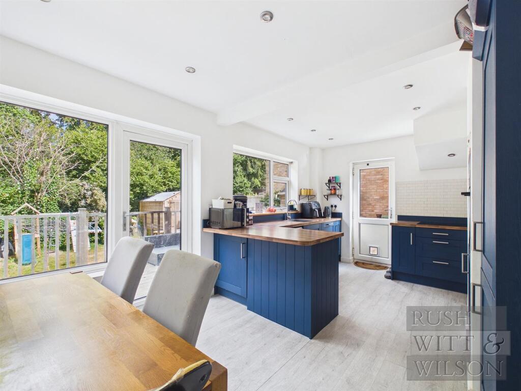 House in Tonbridge - View 4