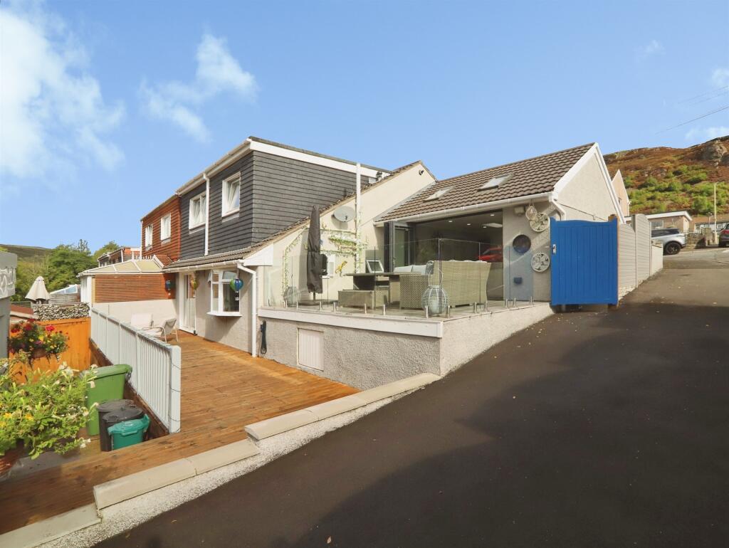 House in Cardiff - View 2
