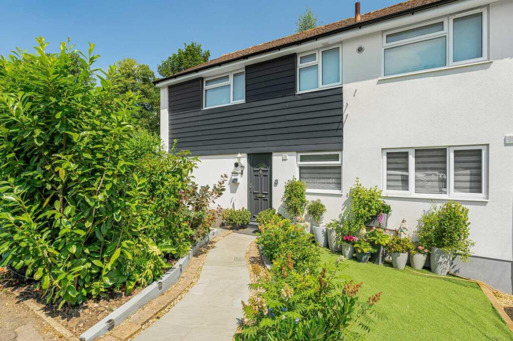 Main image of property: Deanfield Road, Henley-On-Thames