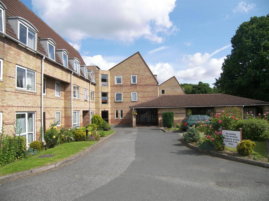 Main image of property: Homewillow Close, London