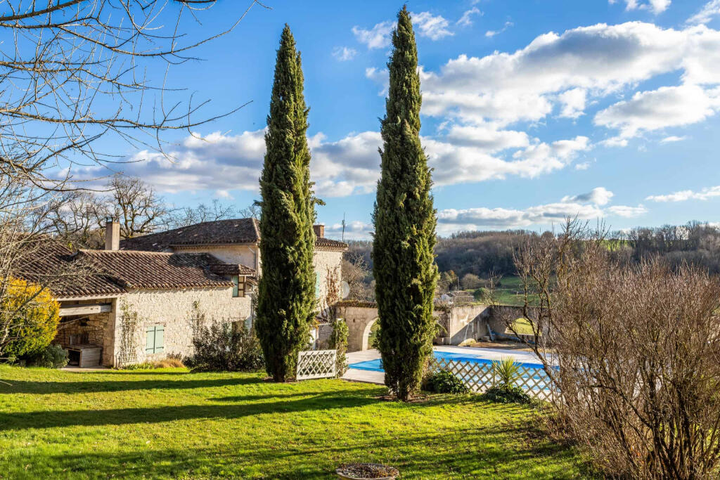 Main image of property: Midi-Pyrénées, Tarn-et-Garonne, Bourg-de-Visa
