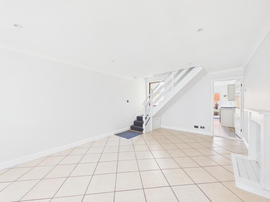 House in Portsmouth - View 5