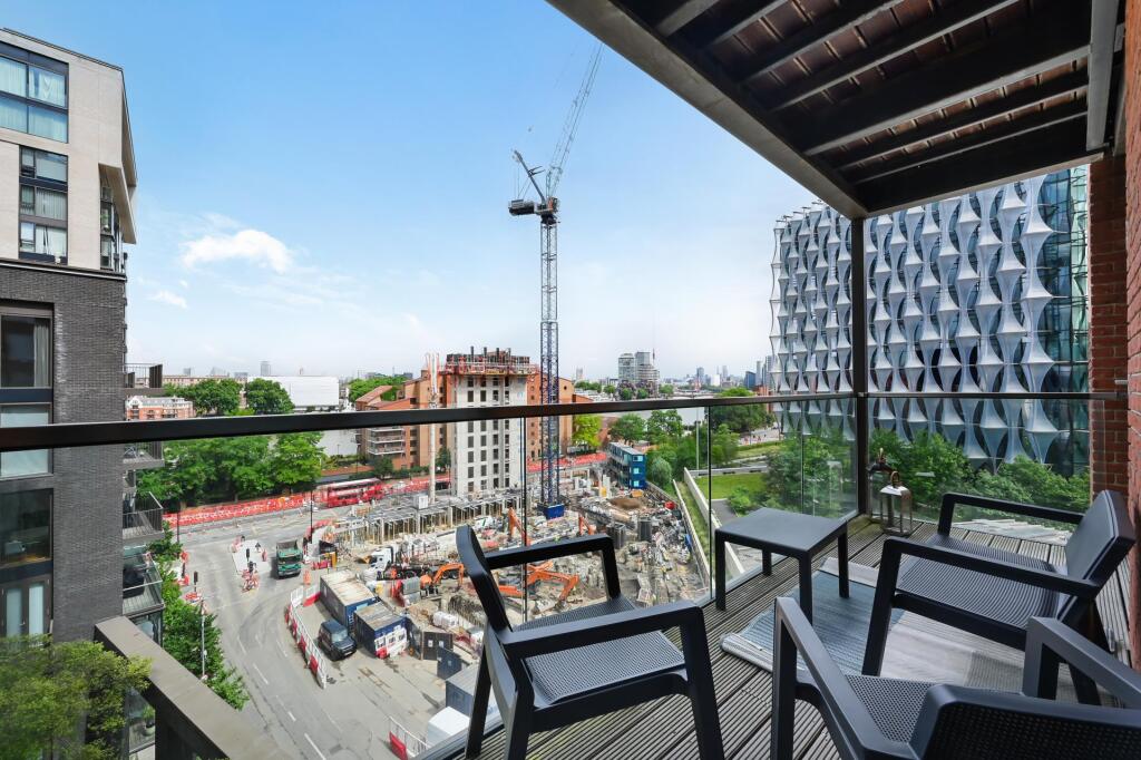 House in London - View 5
