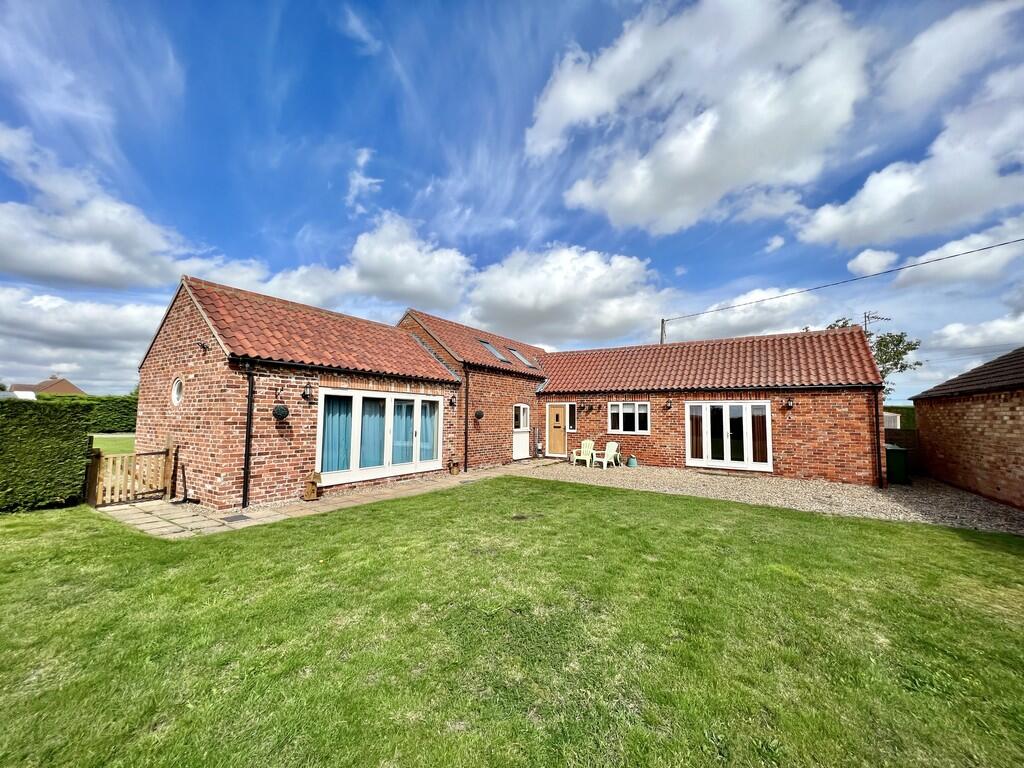 Main image of property: THE BARN, HARBY