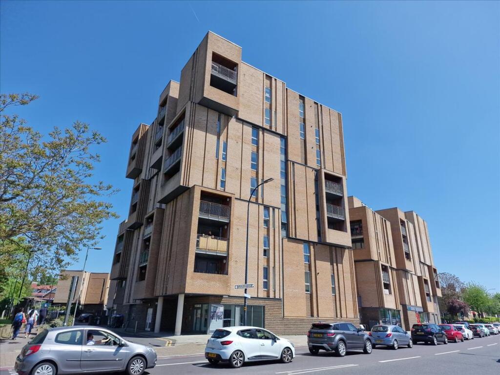 Main image of property: 335/337 Bromley Road, London, SE6