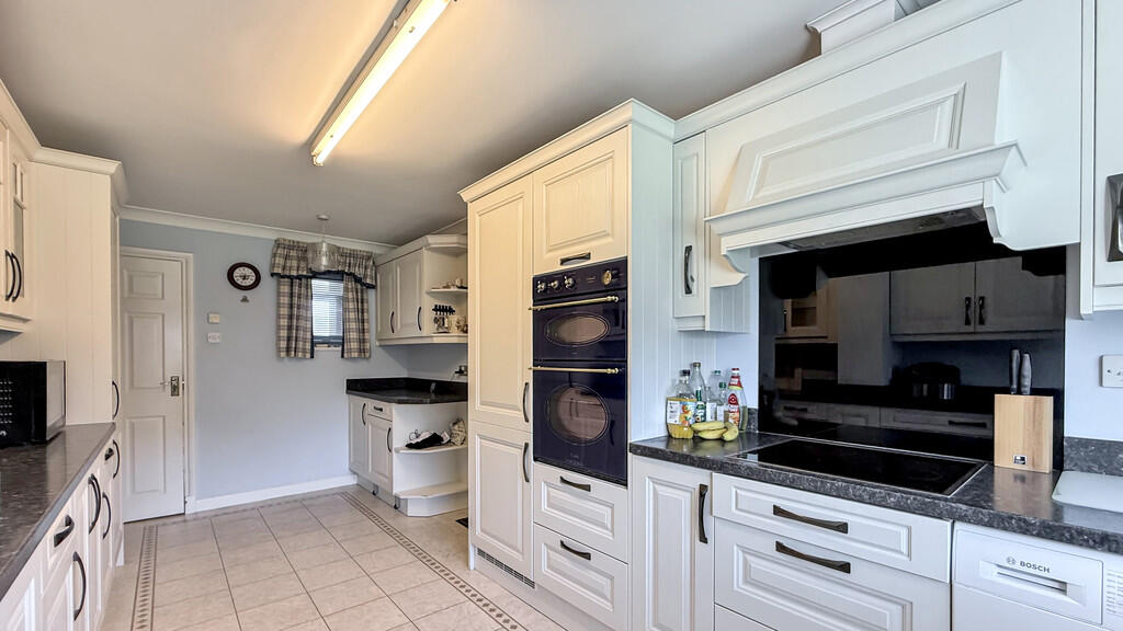 Additional image 6 of Highbury Park, Warminster