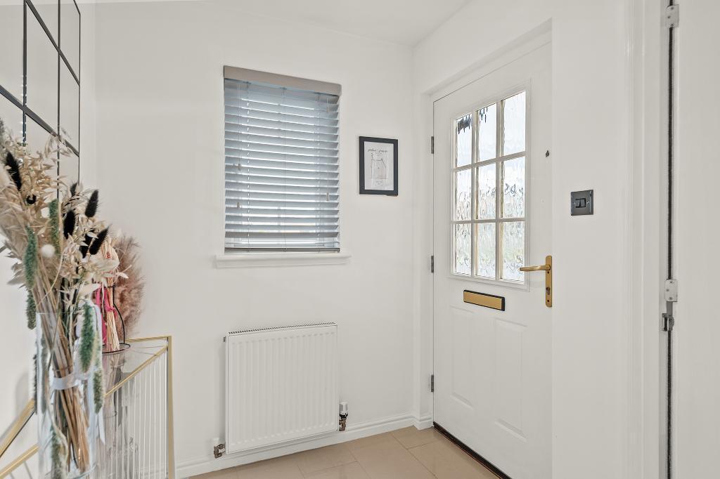 40, Gowkhill Place, Kinnaird, Larbert, FK5 4US photo 3