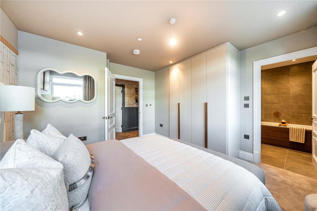 Apartment in London - More