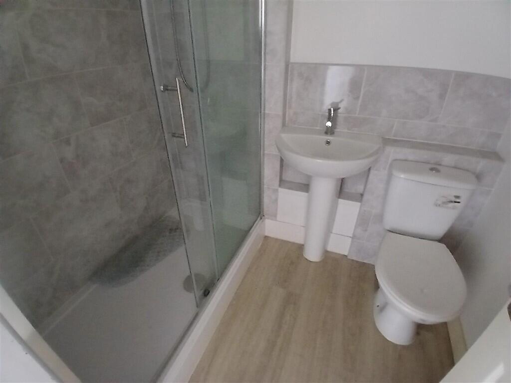 Apartment in Sunderland, Washington - More