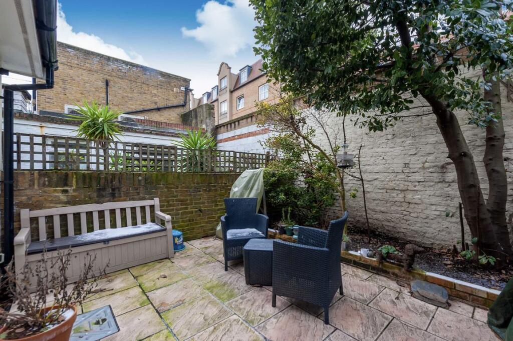 House in London, Hammersmith - View 4